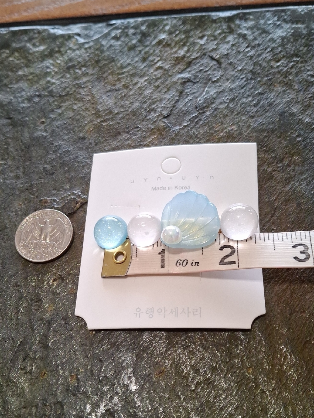 Shell Accent Pastel Blue Hair Clip - Picture 4 of 4